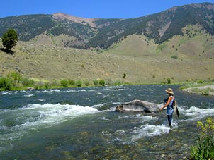 files/ffi/pictures/Dest/USA03/madisonfishing.jpg
